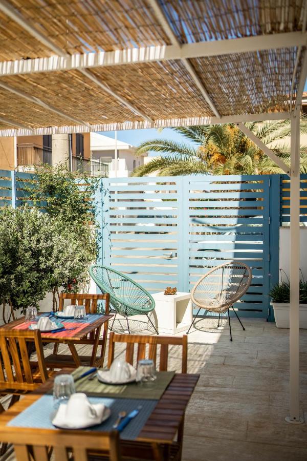 Via Del Mare 36 Bed & Breakfast ซานตาโกรเชกาเมรีนา ภายนอก รูปภาพ