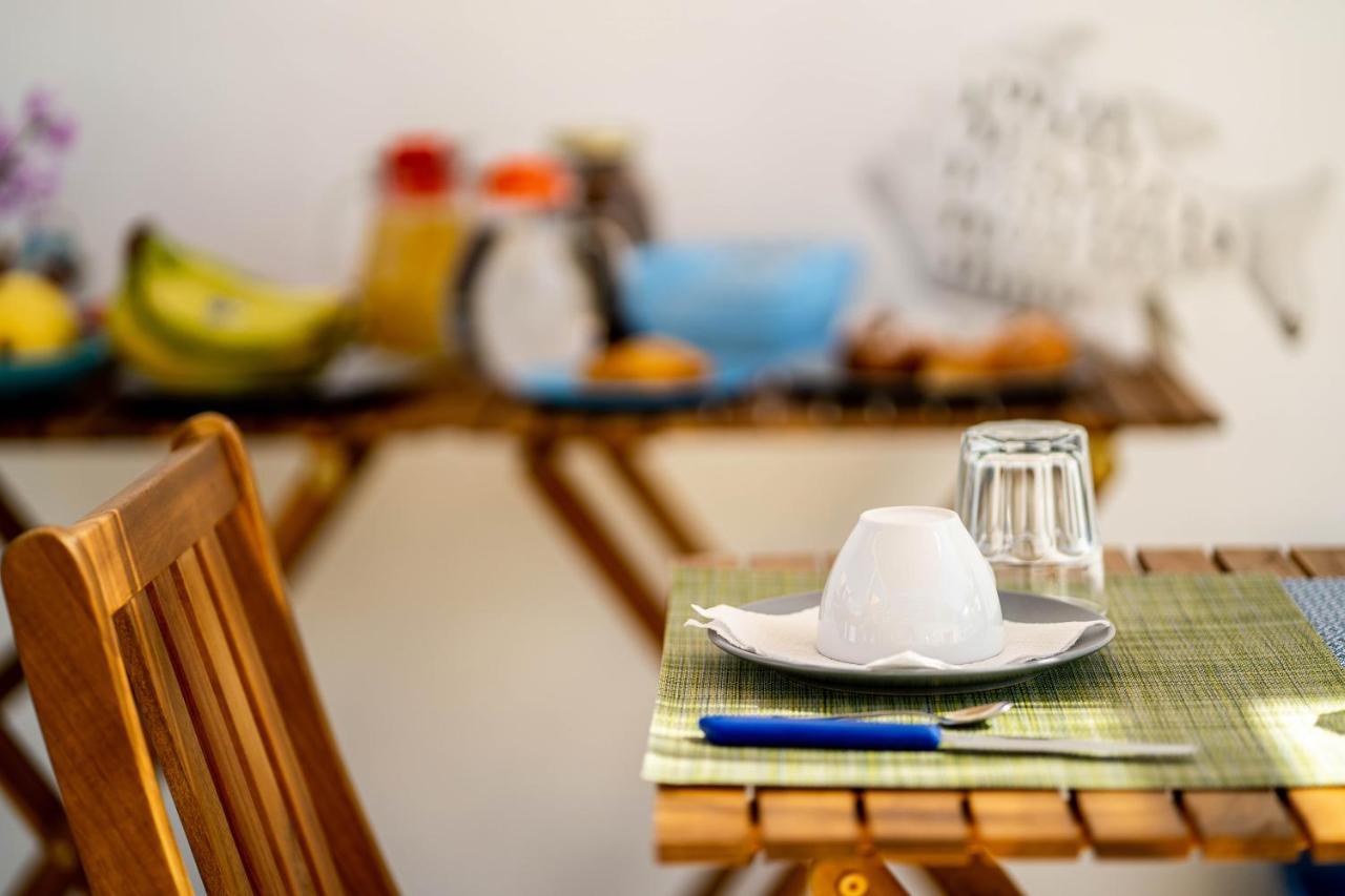 Via Del Mare 36 Bed & Breakfast ซานตาโกรเชกาเมรีนา ภายนอก รูปภาพ