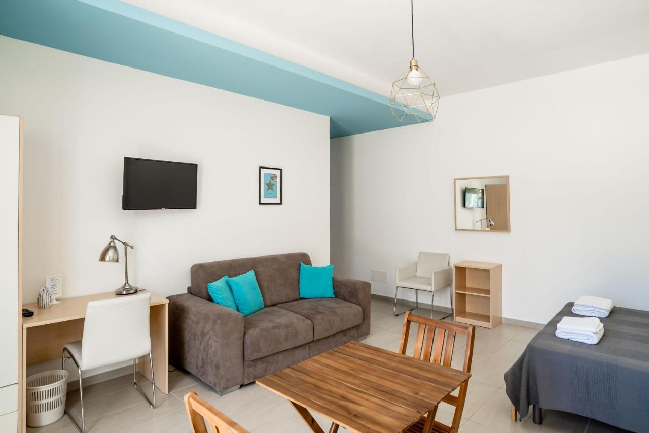 Via Del Mare 36 Bed & Breakfast ซานตาโกรเชกาเมรีนา ภายนอก รูปภาพ