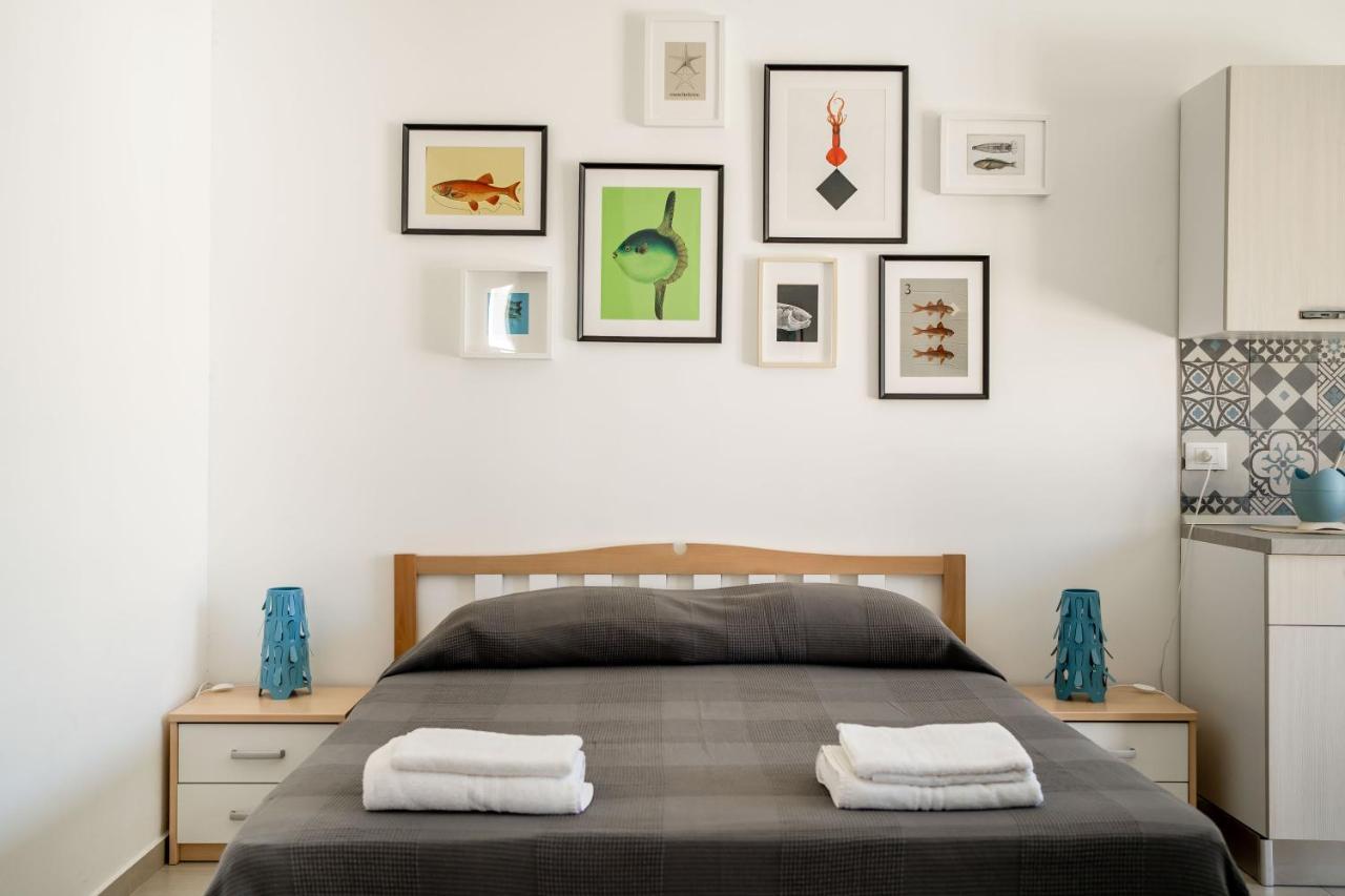 Via Del Mare 36 Bed & Breakfast ซานตาโกรเชกาเมรีนา ภายนอก รูปภาพ