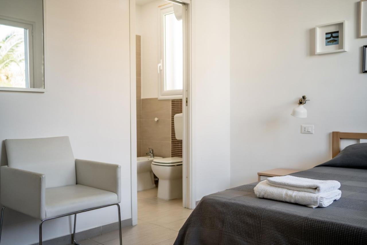 Via Del Mare 36 Bed & Breakfast ซานตาโกรเชกาเมรีนา ภายนอก รูปภาพ