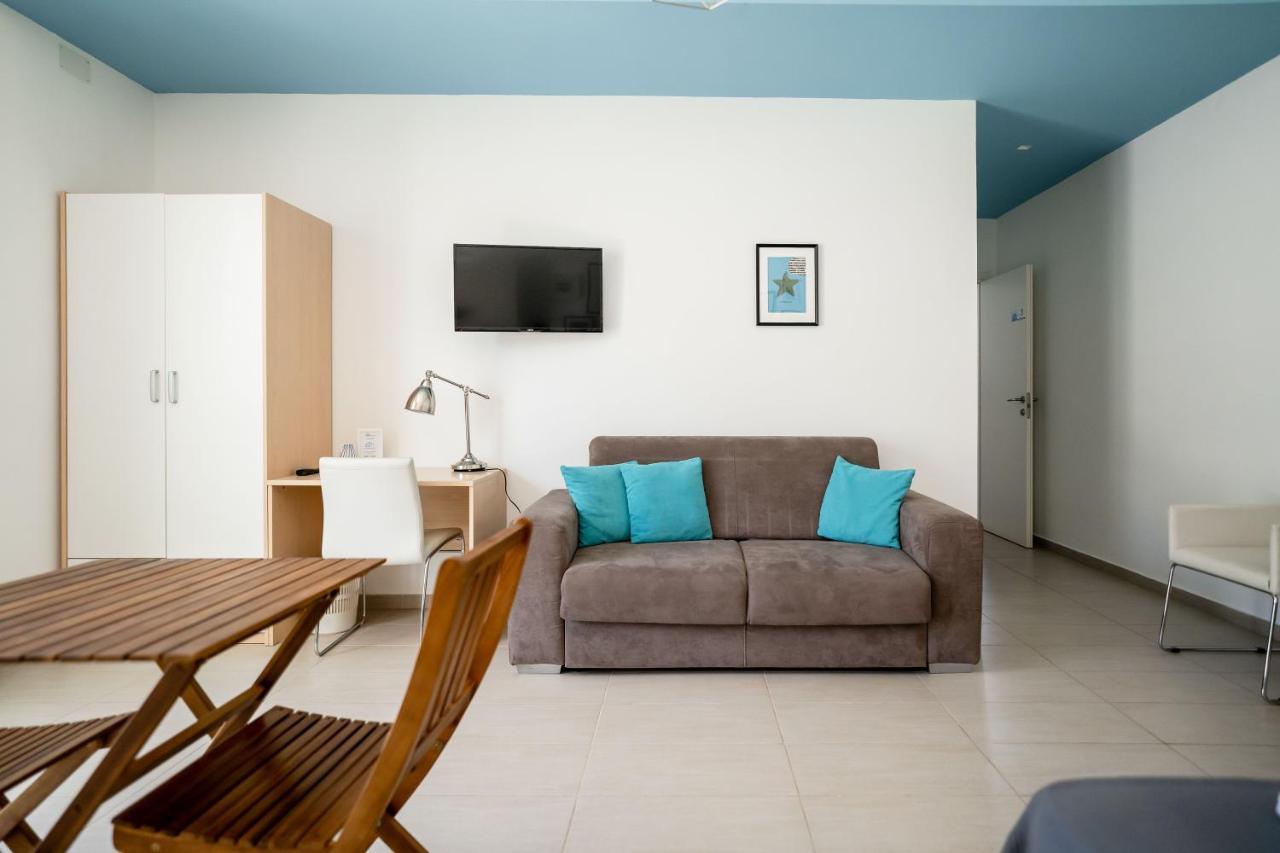 Via Del Mare 36 Bed & Breakfast ซานตาโกรเชกาเมรีนา ภายนอก รูปภาพ