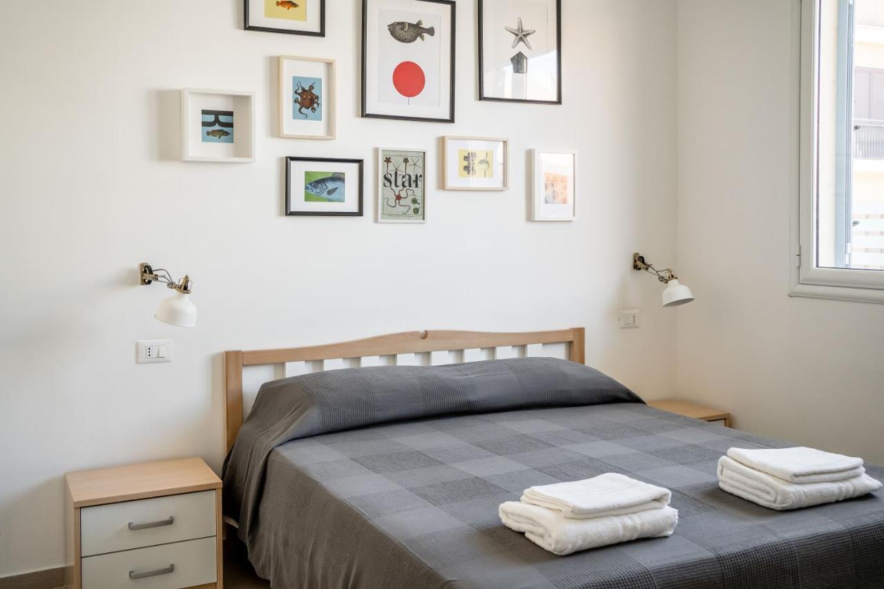 Via Del Mare 36 Bed & Breakfast ซานตาโกรเชกาเมรีนา ภายนอก รูปภาพ